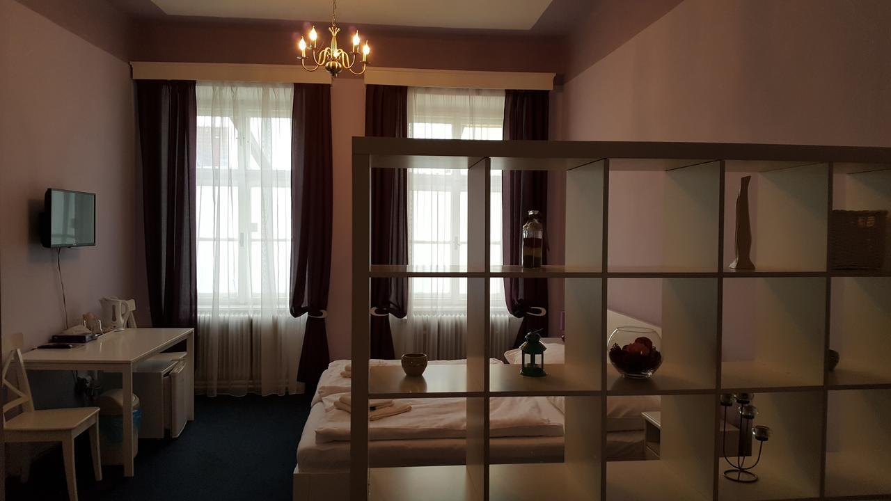 Penzion U Lucerny Hotel Jindřichŭv Hradec Ngoại thất bức ảnh